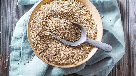 What are Steel-Cut Oats? Benefits, Nutritional Value and Preparation