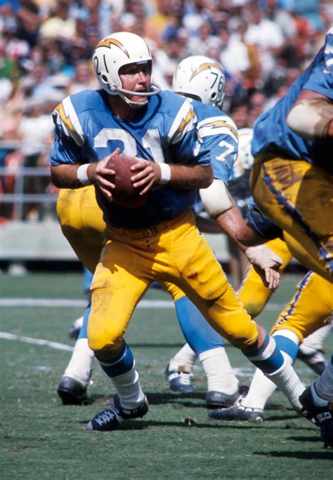 John Hadl dies at 82; former Kansas star played for Chargers