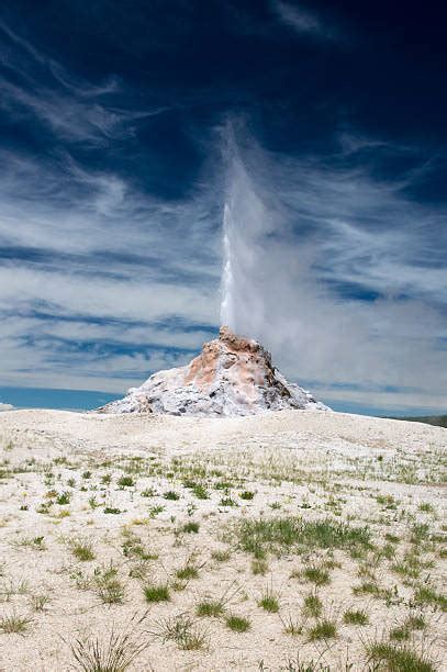 540+ White Dome Geyser Photos Stock Photos, Pictures & Royalty-Free Images - iStock