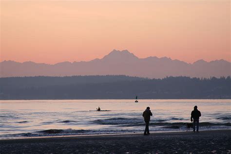 Sunset Over Olympic Mountains In Seattle Photograph by Kyle Igarashi ...