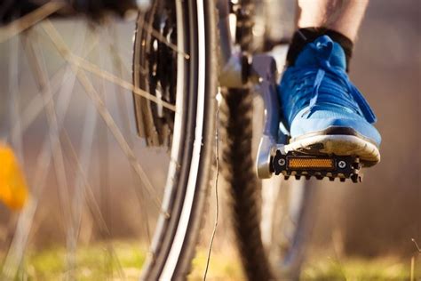 9 Best Mountain Bike Shoes for Flats