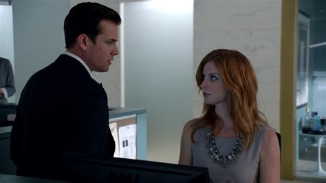 Image - S01E08P52 Harvey Donna.png - Suits Wiki