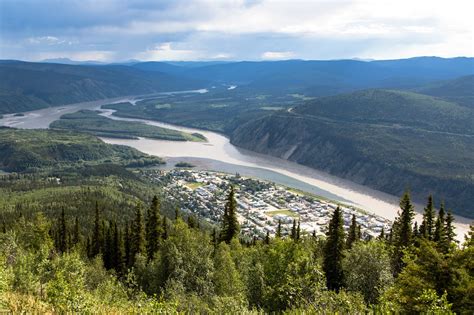 TREKING WITH CAROLYN & JIM: Dawson City, Yukon Territory