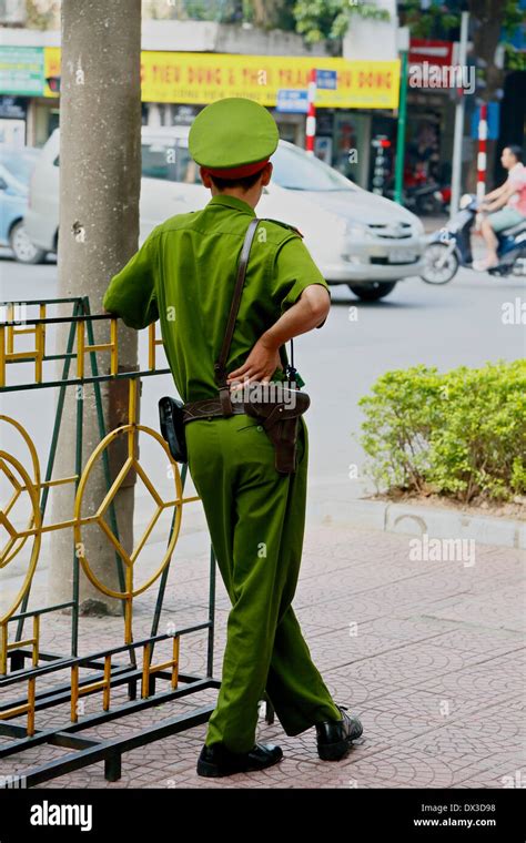 Traffic police vietnam hi-res stock photography and images - Alamy