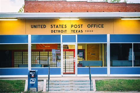 Detroit, Texas Post Office 75436 - PostalMag.com