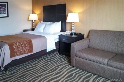 Comfort Inn Barrie | Reserve Your Hotel, Self-Catering, or Bed and ...