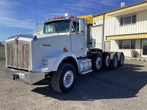 1998 KENWORTH T800 - Peters & Keatts Equipment Inc.