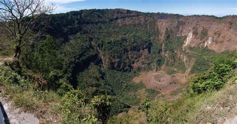 El Boqueron National Park in El Salvador - A Pristine Natural Area