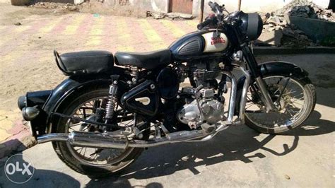 Bullet classic 350 black for Sale in Bharuch, Gujarat Classified ...