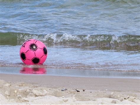 Pink Soccer Ball Wallpapers - Wallpaper Cave