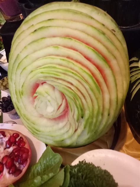 Learn How To Make Vegetable and Fruit Carving : A Art Of Fruits Carving