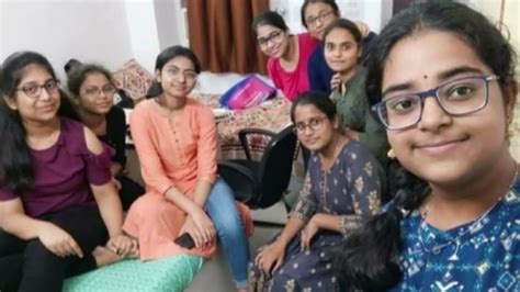 Aiims Delhi students life//2k20 Batch//Girls Hostel - YouTube