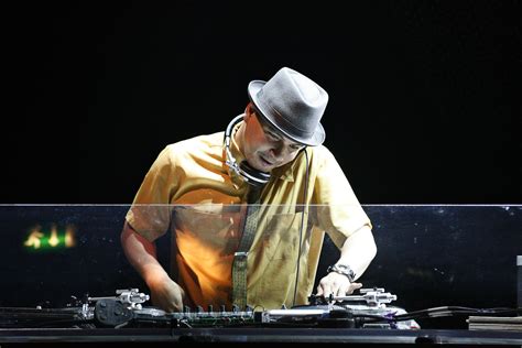 Fil:Michael Schwartz, Mix Master Mike.jpg – Wikipedia