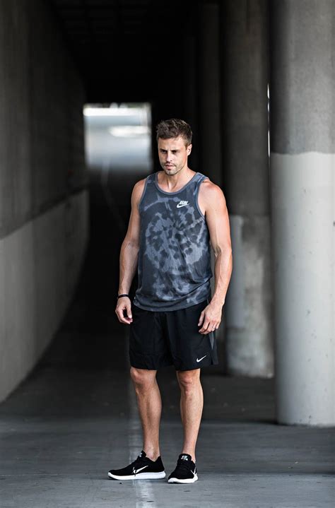 Men's workout outfits - 20 Athletic Gym-wear Ideas for Men