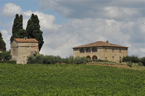 I love this villa. It is in Tuscany near Siena. I love the fact that it ...