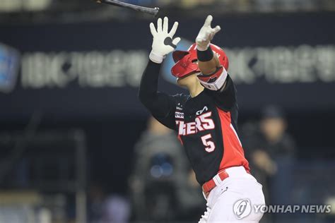 2024 KBO Season Highlights: Kim Do-young's Historic Quest and Rising Rookie Data - News Directory 3