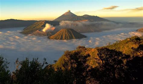 10 Amazing Volcanoes in Indonesia | Authentic Indonesia Blog