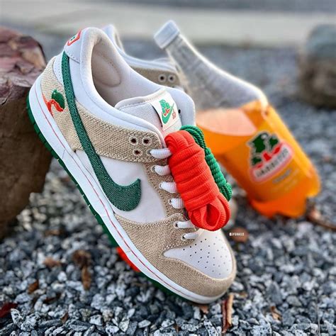 Jarritos x Nike SB Dunk Low FD0860-001 2023 Release Date | SneakerNews.com