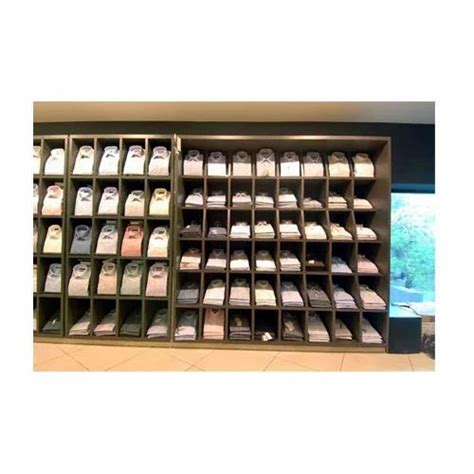 Commercial Retail Furniture at Rs 30000/piece | Retail Display Rack in ...