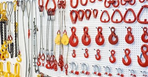 The Different Types of Lifting Hooks and Sling Hooks