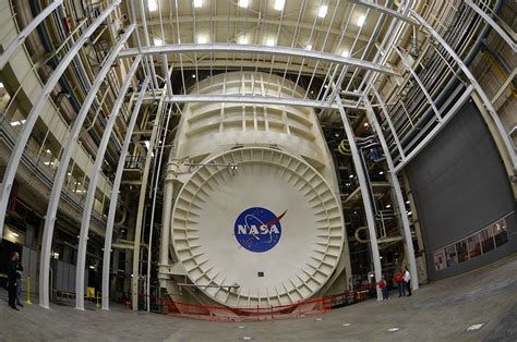 Photos: Historic NASA vacuum chamber opens for space telescope | collectSPACE