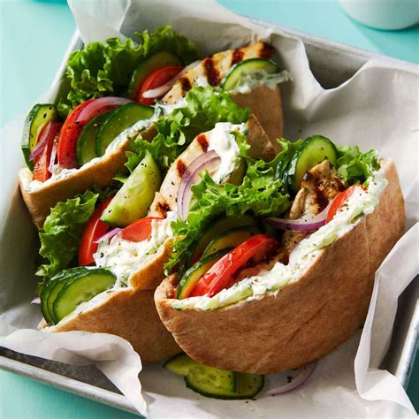 Chicken & Cucumber Pita Sandwiches with Yogurt Sauce