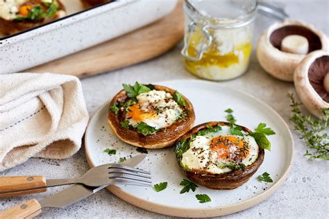 Baked breakfast mushrooms | Australian Mushrooms