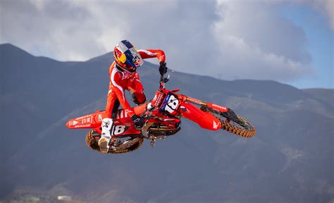 Jett Lawrence Talks Final 250SX Season, Testing on a 450 - Racer X