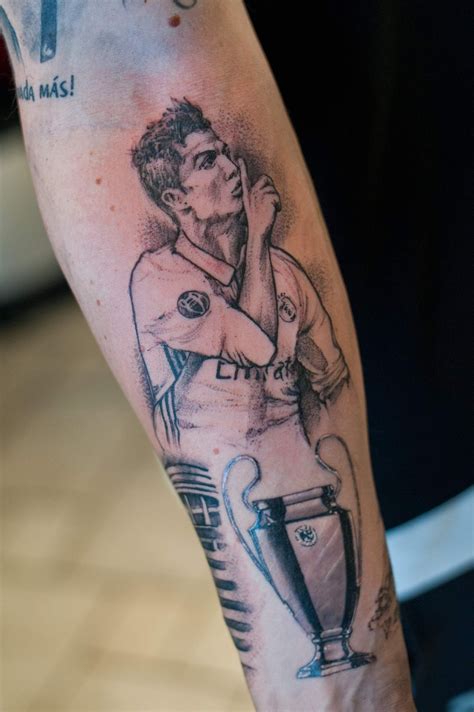 Cristiano Ronaldo Tattoo Leg