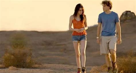 kristen stewart into the wild - Google Search | Wild movie, Movies, Actresses