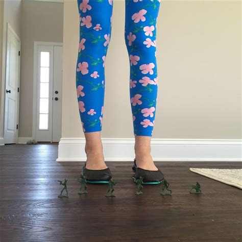 LuLaRoe Andy's Mom toy story leggings | Fashion, Costumes, Lularoe