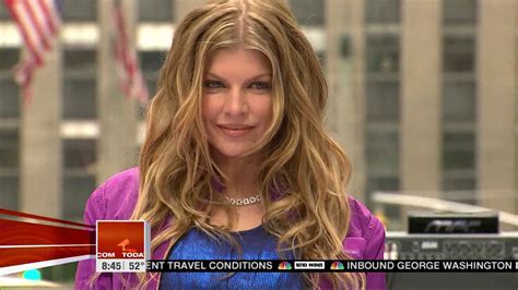 Fergie - Clumsy (Live @ NBC The Today Show) (2008/05/20) 1080i HD - YouTube