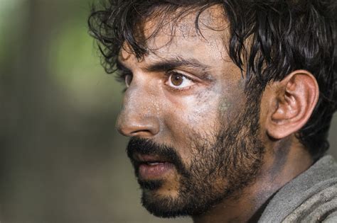 What Happens to Siddiq in the Walking Dead Comics? | POPSUGAR Entertainment