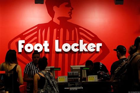 Foot Locker Beats Q3 Earnings Forecast; Shares Dip After Soft Holiday Guidance - TheStreet