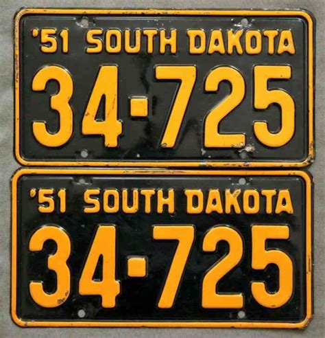 South Dakota 1951. PAIR License Plate. NICE condition