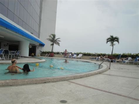 Hermosa Piscina en 5º Piso - Picture of Hotel Almirante Cartagena Colombia, Cartagena - TripAdvisor