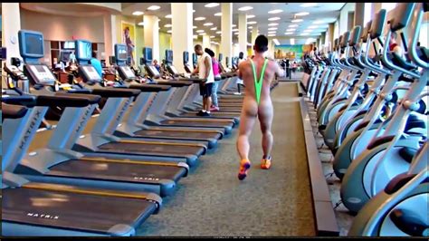 ONLY EPIC REACTIONS OF GYM PRANKS - YouTube