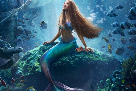 First 'The Little Mermaid' Poster, Halle Bailey as Ariel Full Look | Hypebeast