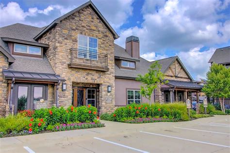 Enclave At Grapevine - 2311 West Grapevine Mills Circle | Grapevine, TX ...