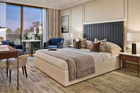 Book Jumeirah Carlton Tower London | UK with VIP benefits