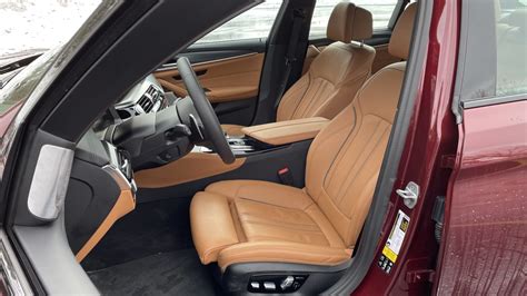 2021 BMW 5 Series Interior Review | The mature choice | Autoblog