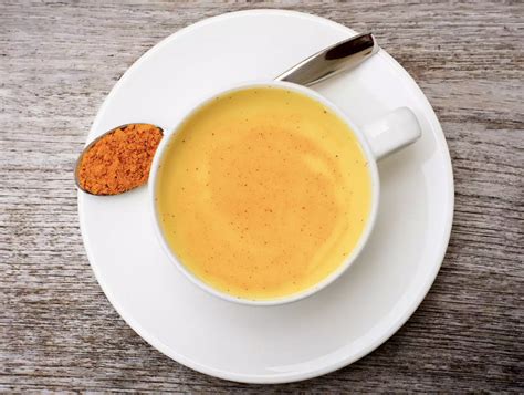 Turmeric Tea Is the Anti-Inflammatory Drink That'll Warm You Right Up ...