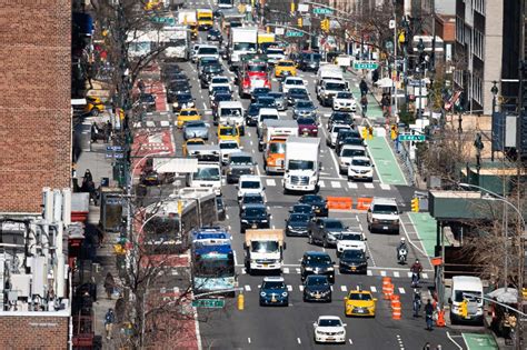 NYC's traffic congestion threatens push to reopen