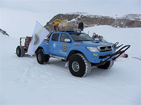 Arctic Trucks Blog: 2011 KNGS Expedition - Arctic Adventure