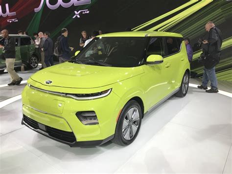 KIA Soul EV Photos and Specs. Photo: KIA Soul EV best restyling and 22 ...