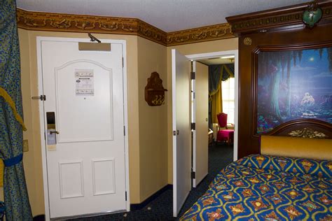 Port Orleans Riverside Royal Guest Rooms Photo Gallery