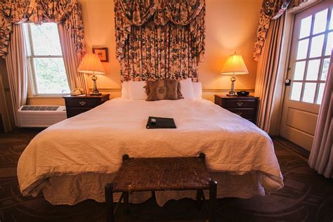 HIGHLANDS INN - Prices & Hotel Reviews (NC) - Tripadvisor