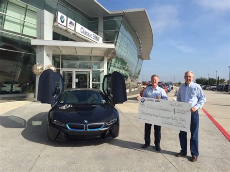 Classic BMW of Plano Donates $75,000 to BMW CCA Foundation! | BMW Car Club of America