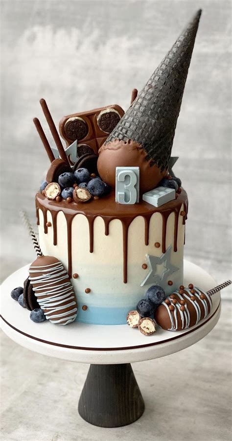 47 Cute Birthday Cakes For All Ages : Ombre blue and white cake