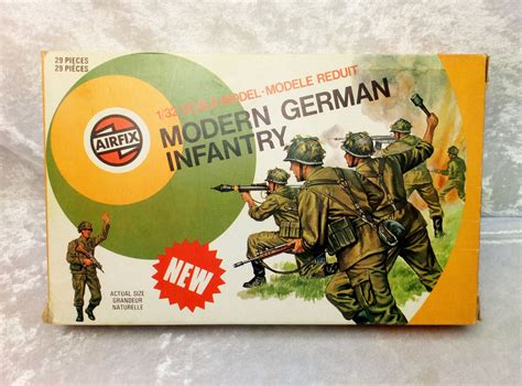 Airfix Vintage Military Miniatures 1:32- Modern German Infantry -70s Target Box by ...